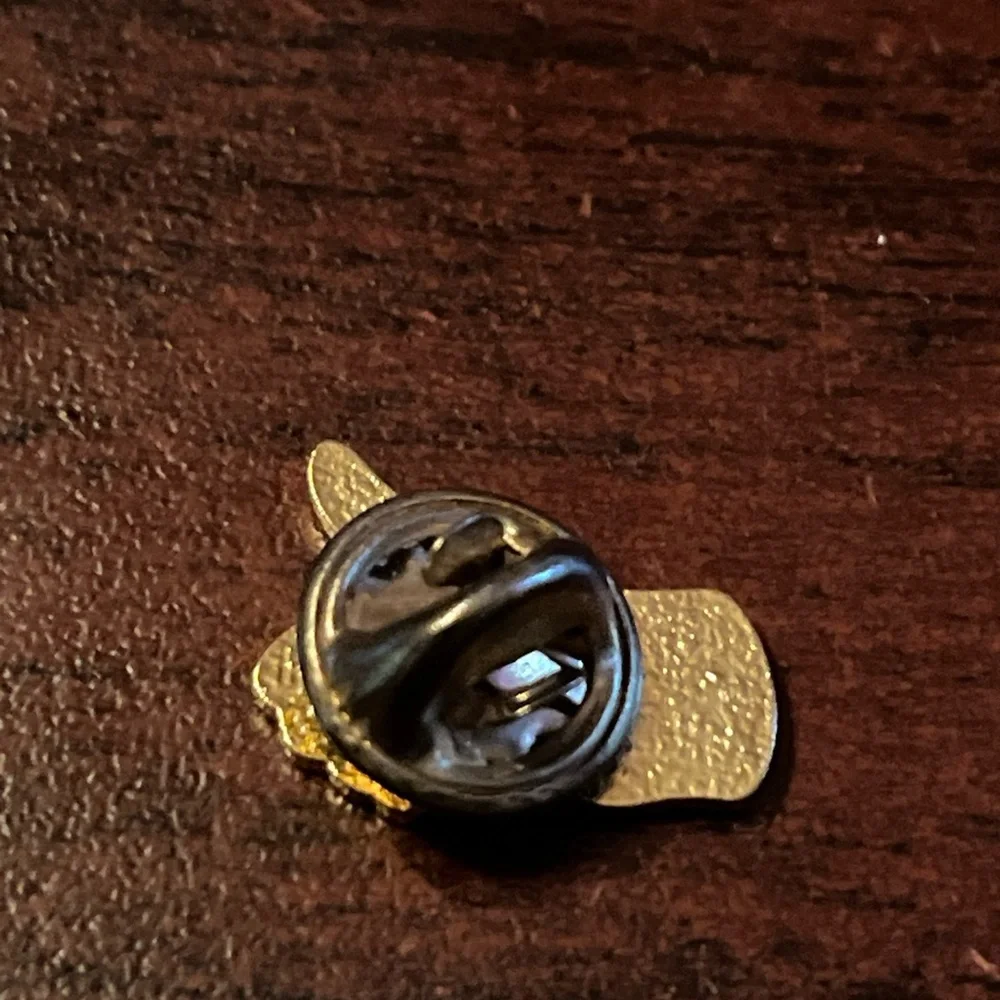 Vintage McDonald's One Year‎ Ronald McDonald Thumbs Up Employee Lapel Hat Pin